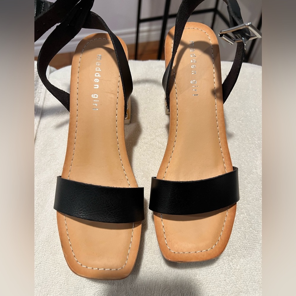 Madden girl black sandals